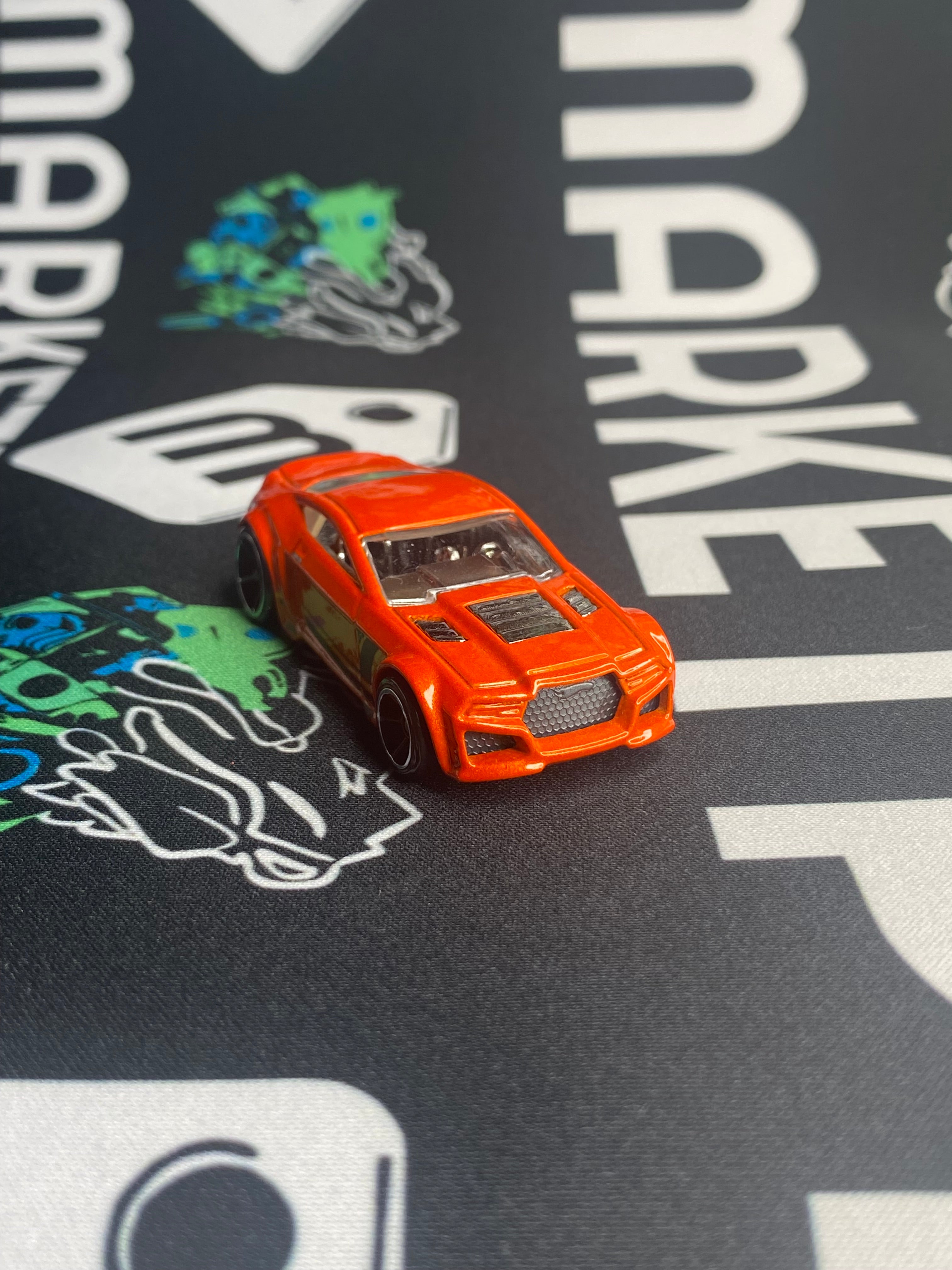 HOT WHEELS Torque Twister