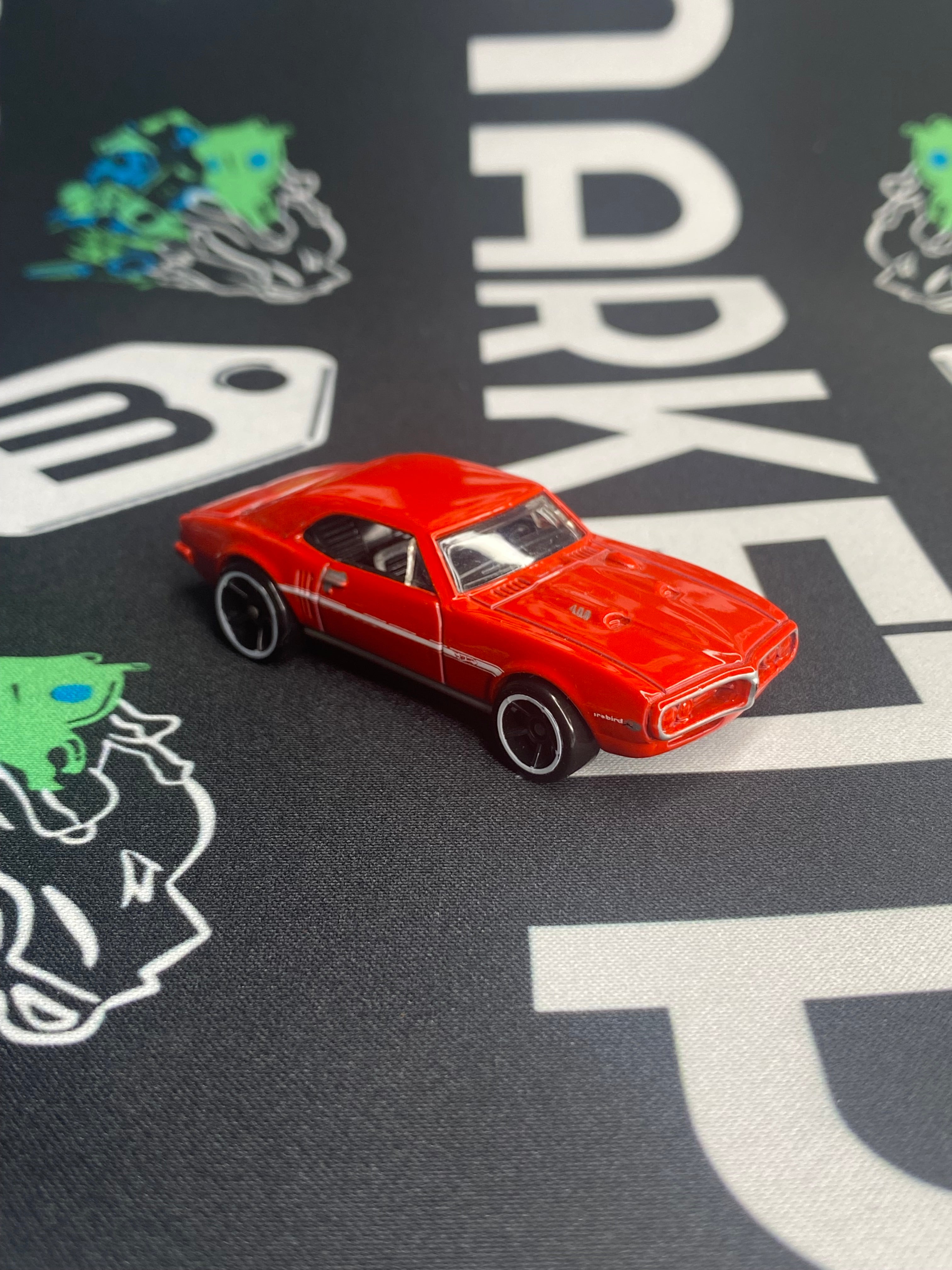 HOT WHEELS ‘67 Pontiac Firebird 400