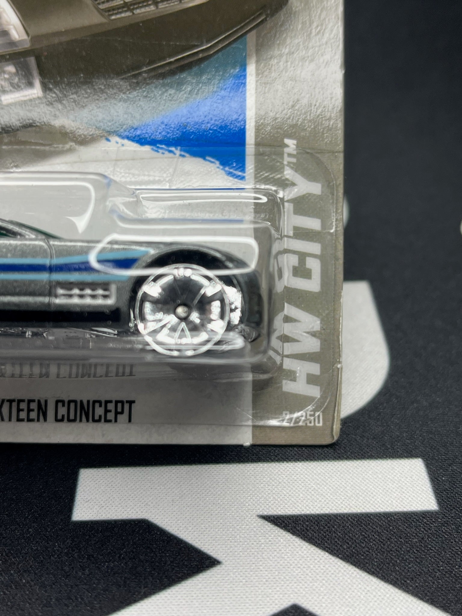 HOT WHEELS Cadillac Sixteen Concept