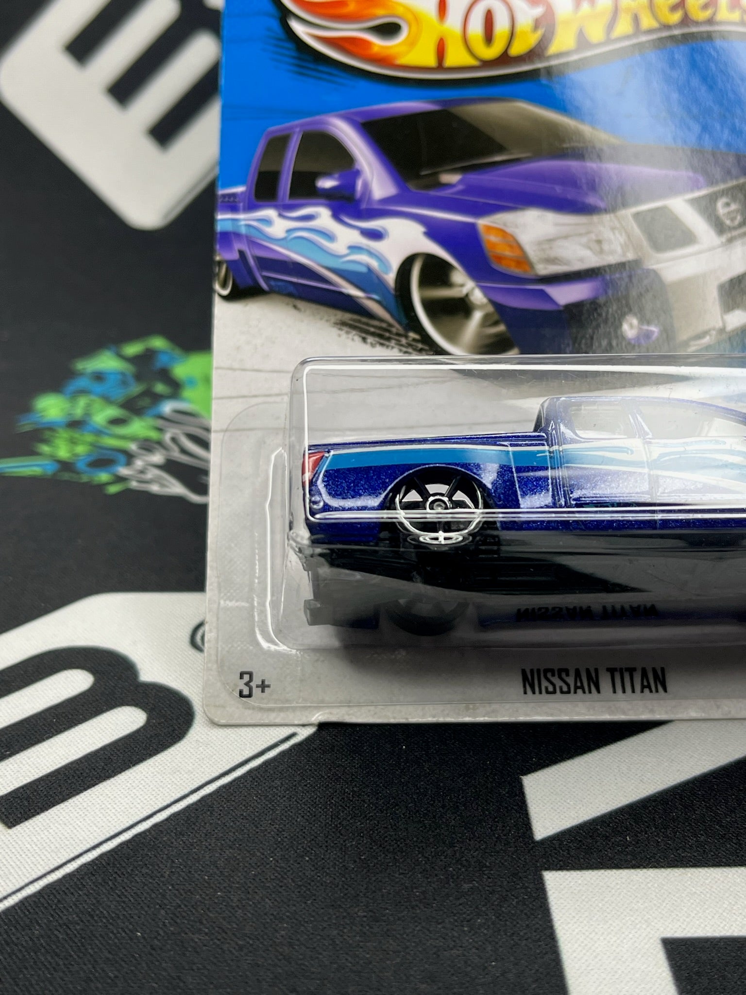 HOT WHEELS Nissan Titan