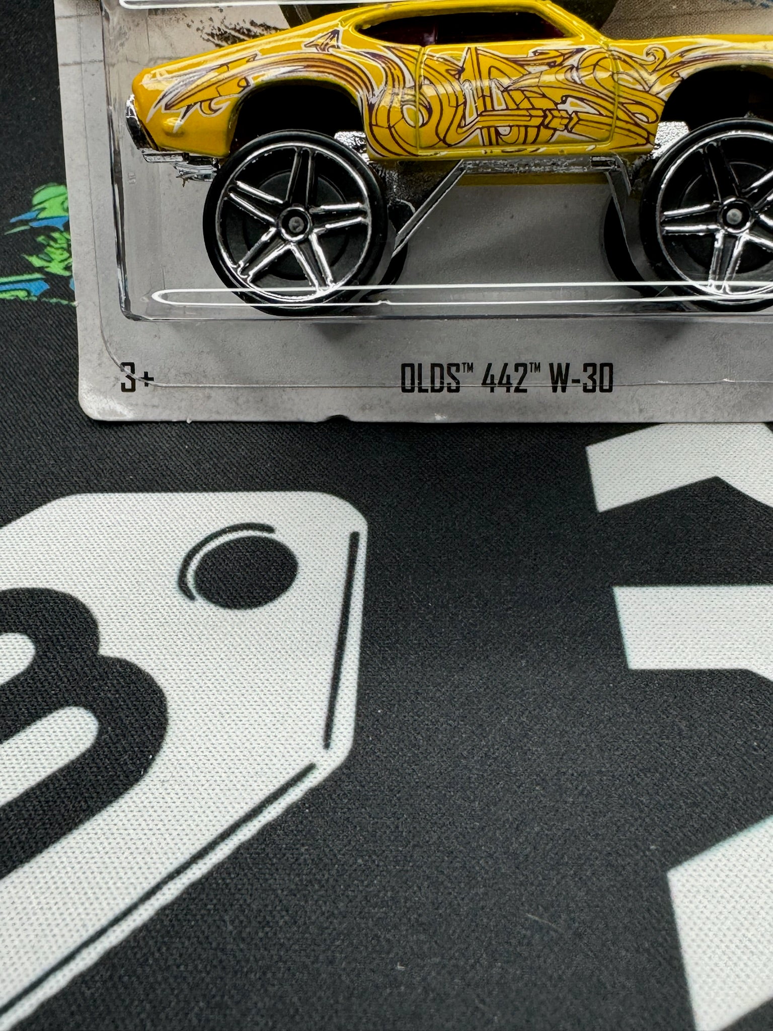 HOT WHEELS Olds 442 W-30