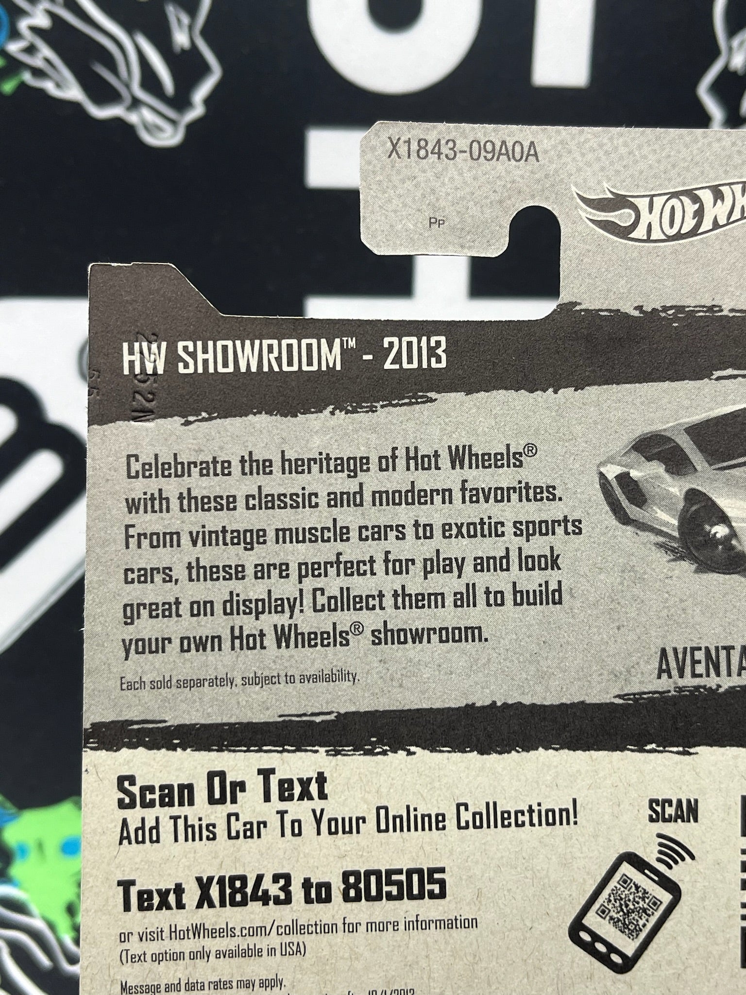 HOT WHEELS Lamborghini Aventador LP 700-4