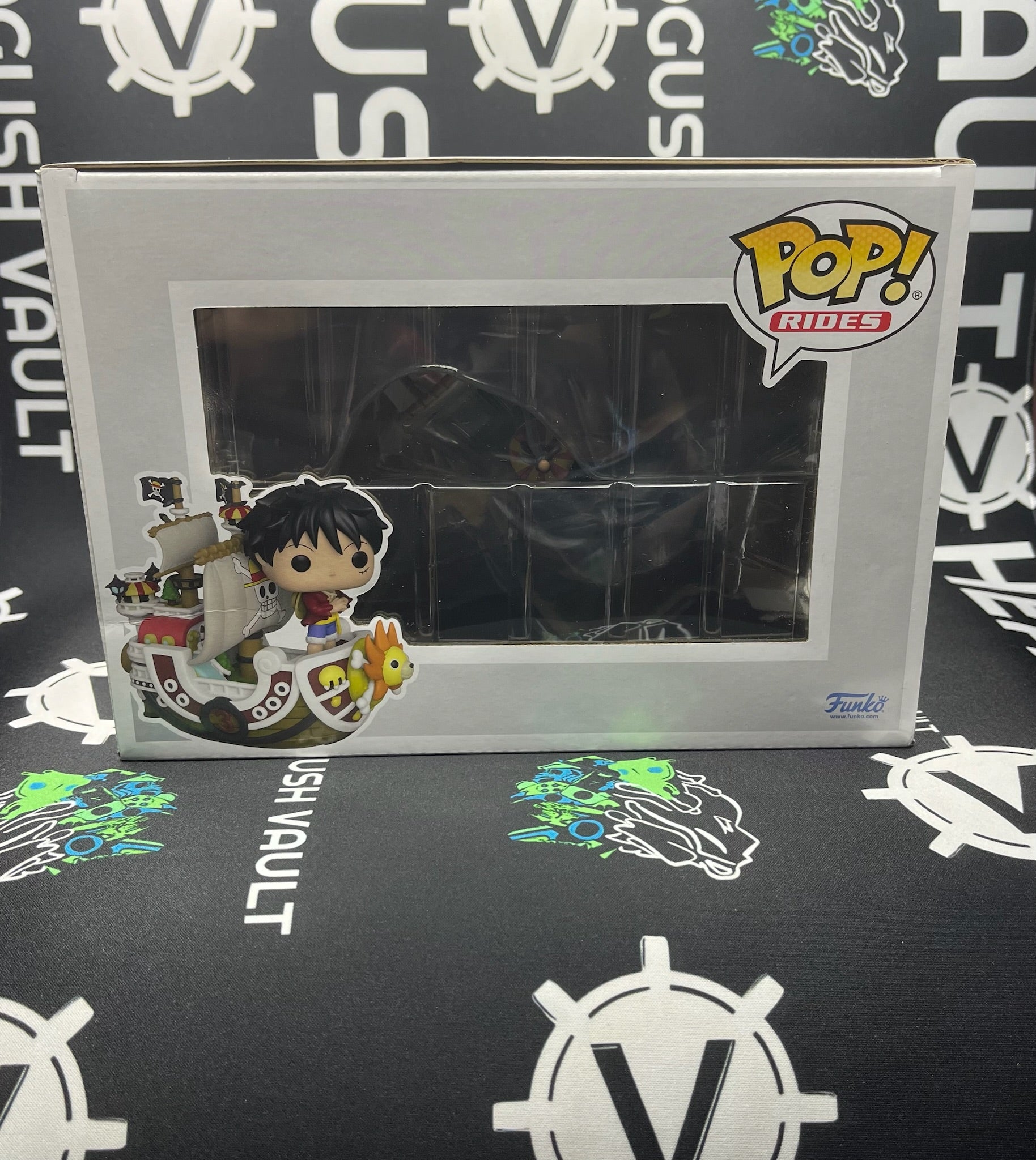 POP Luffy with Thousand Sunny (Winter Convention)