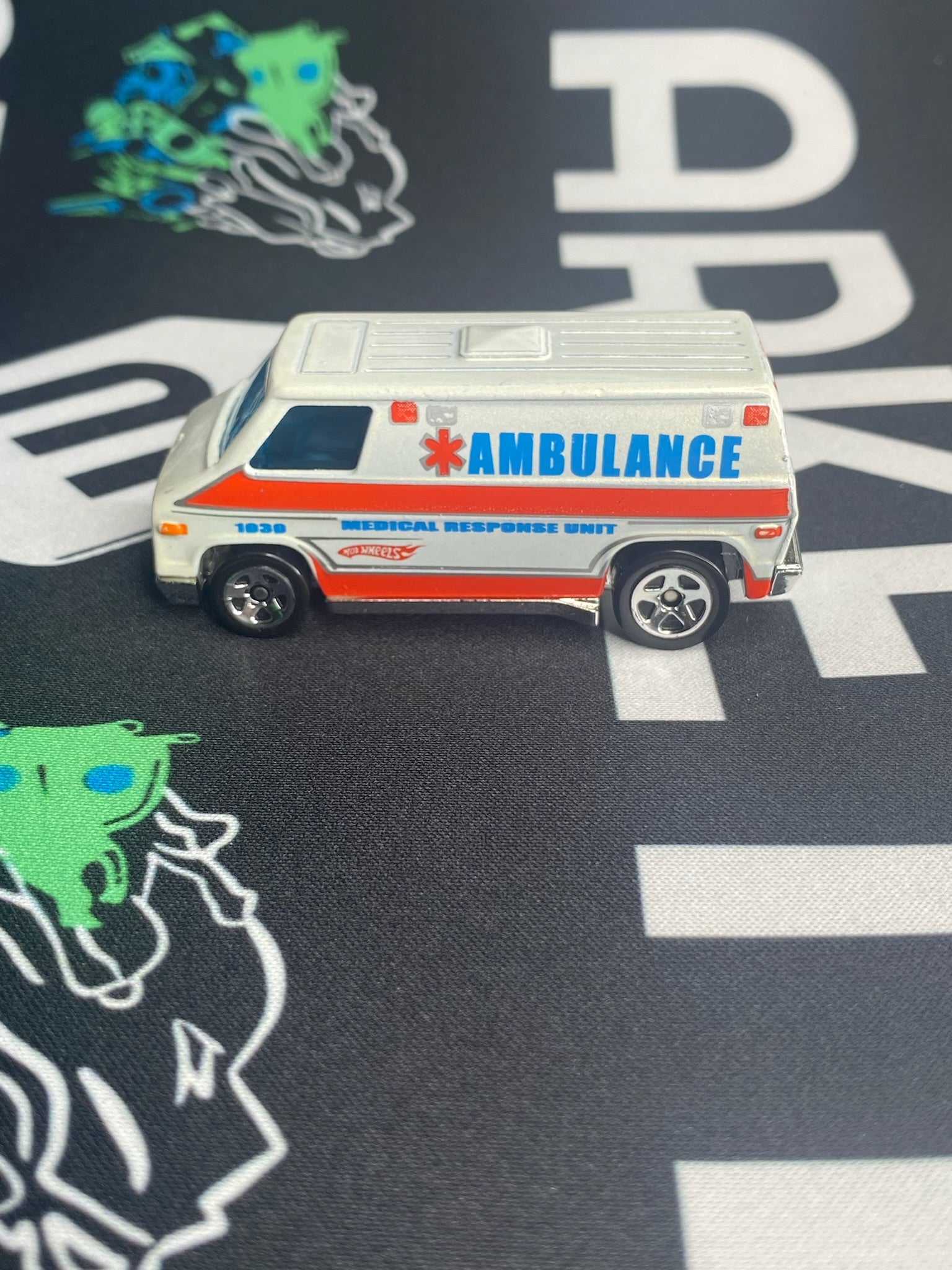 HOT WHEELS Super Van