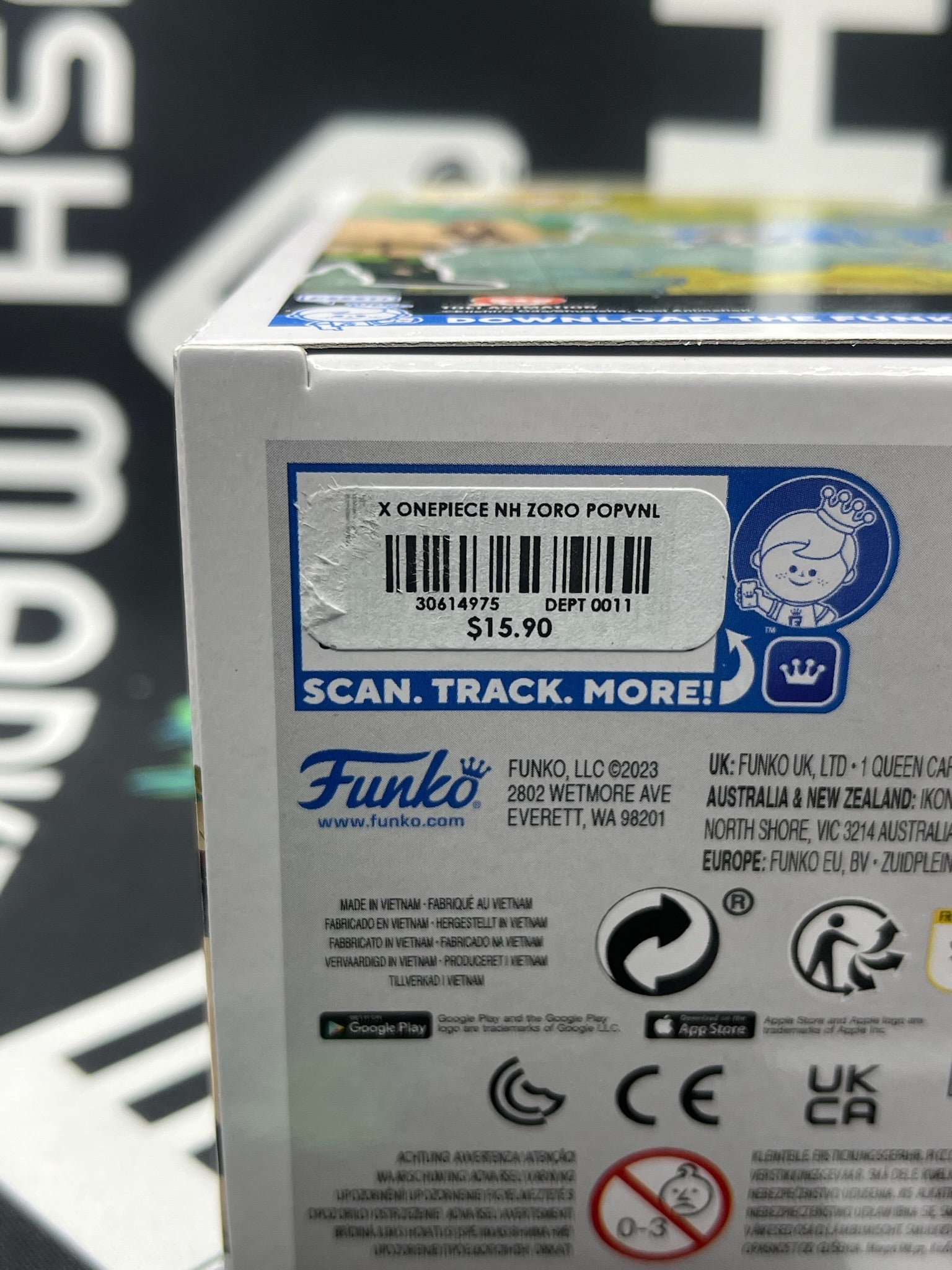 POP Roronoa Zoro (Hot Topic)