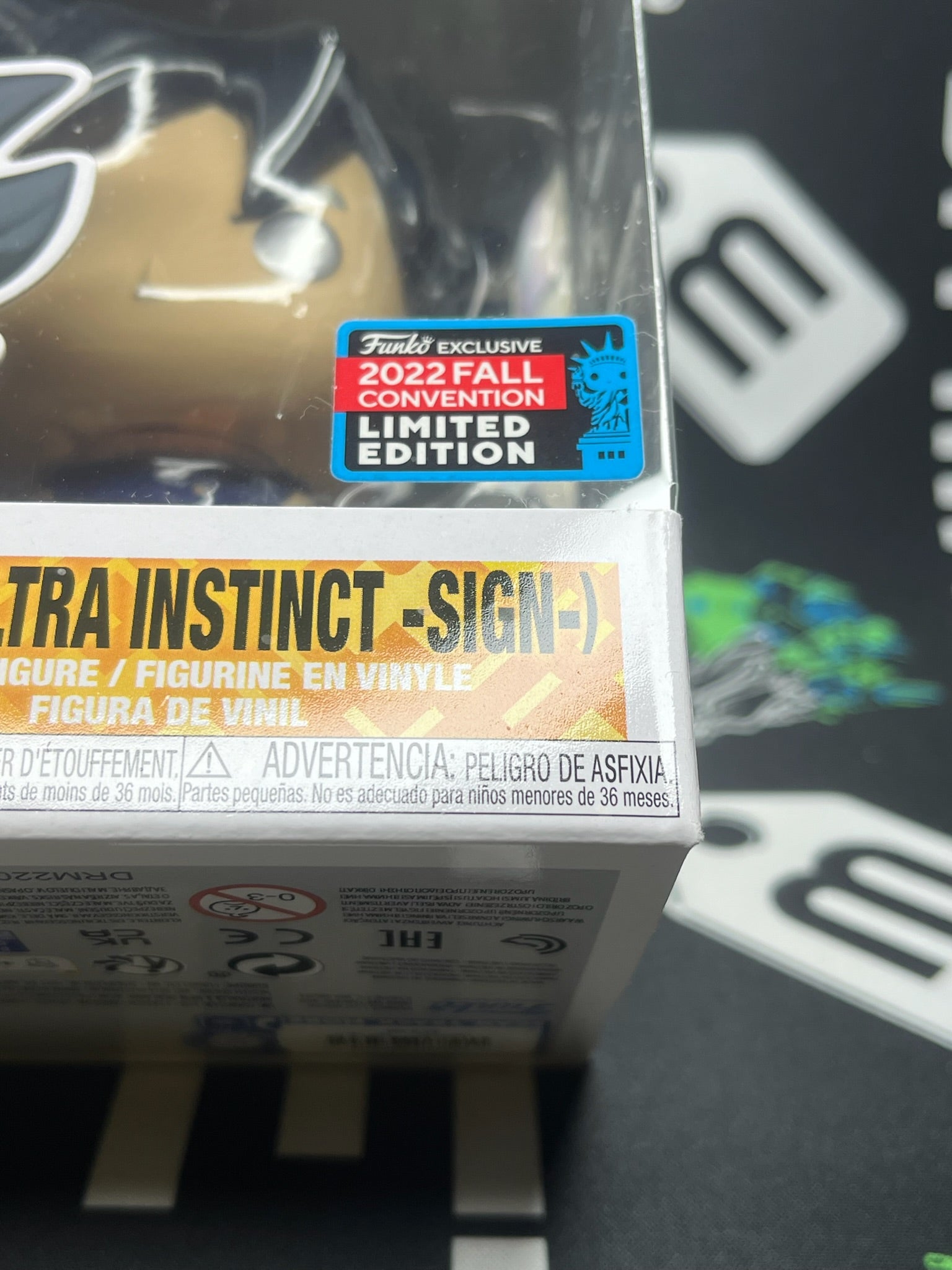 POP Goku ‘Ultra Instinct -Sign-’ (Fall Convention)