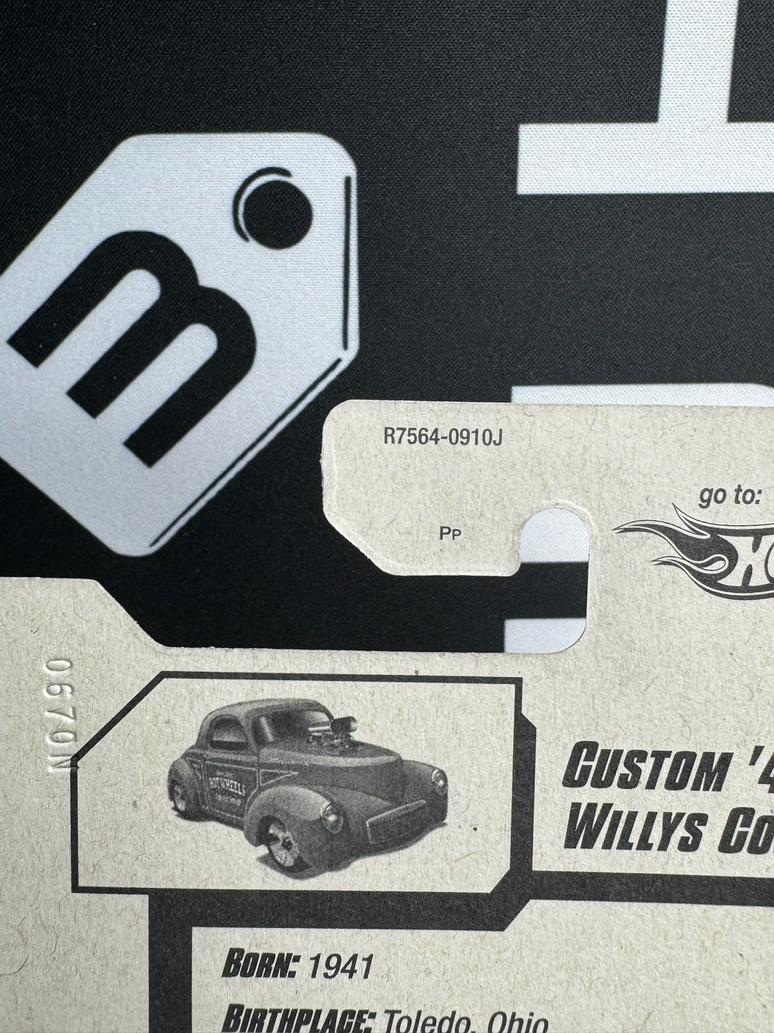 HOT WHEELS Custom ‘41 Willys Coupe - Red