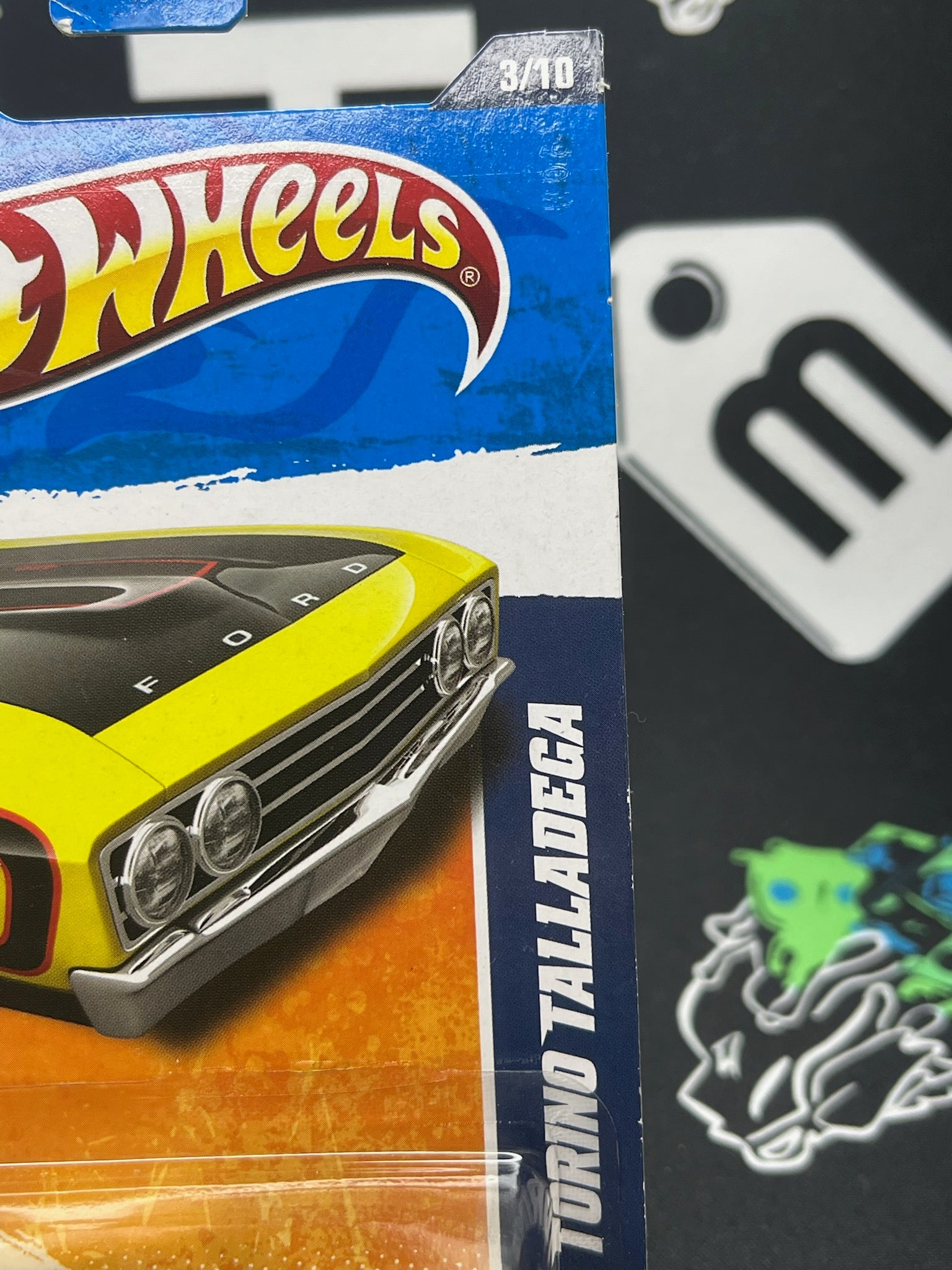 HOT WHEELS ‘69 Ford Torino Talladega - Yellow