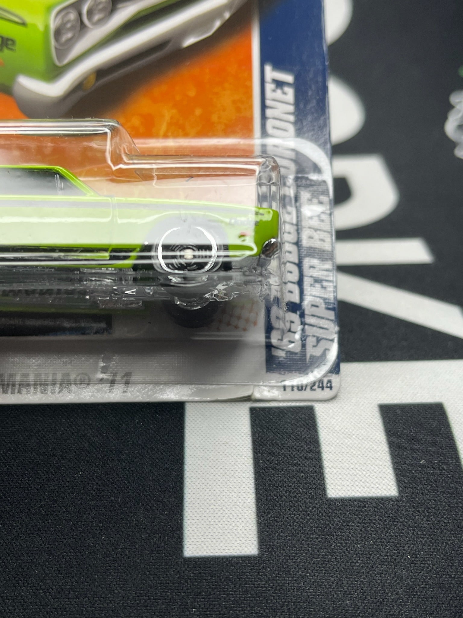 HOT WHEELS ‘69 Dodge Coronet Super Bee - Green
