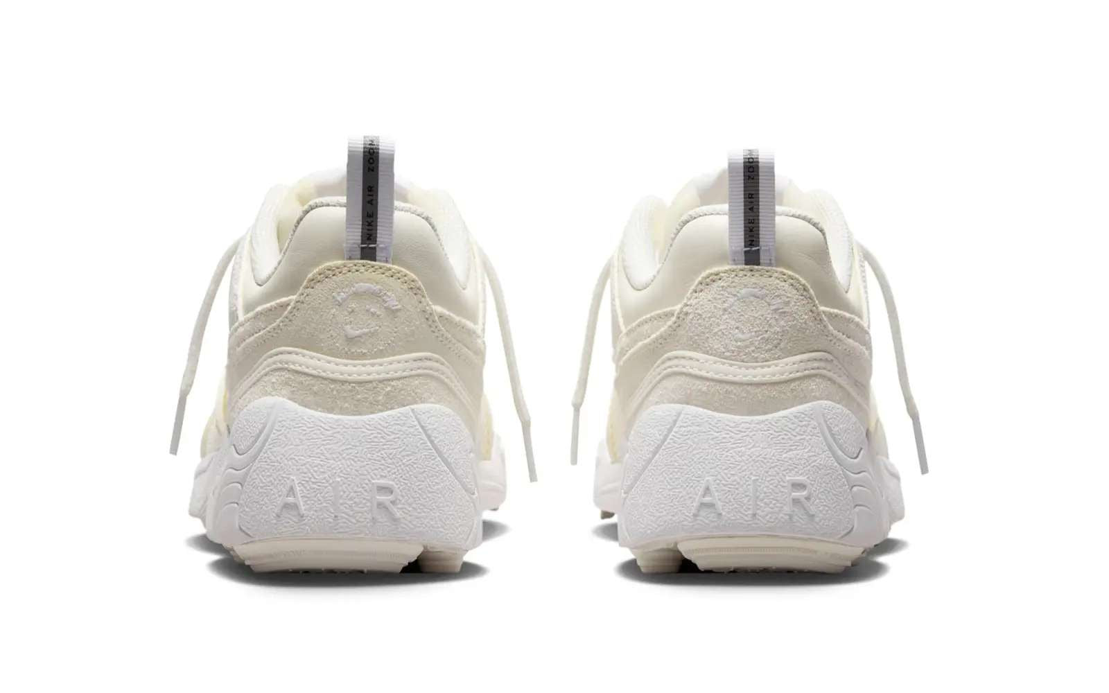 NIKE Zoom Field Jaxx SP (Travis Scott x Nike Sharkidon “Sail”)