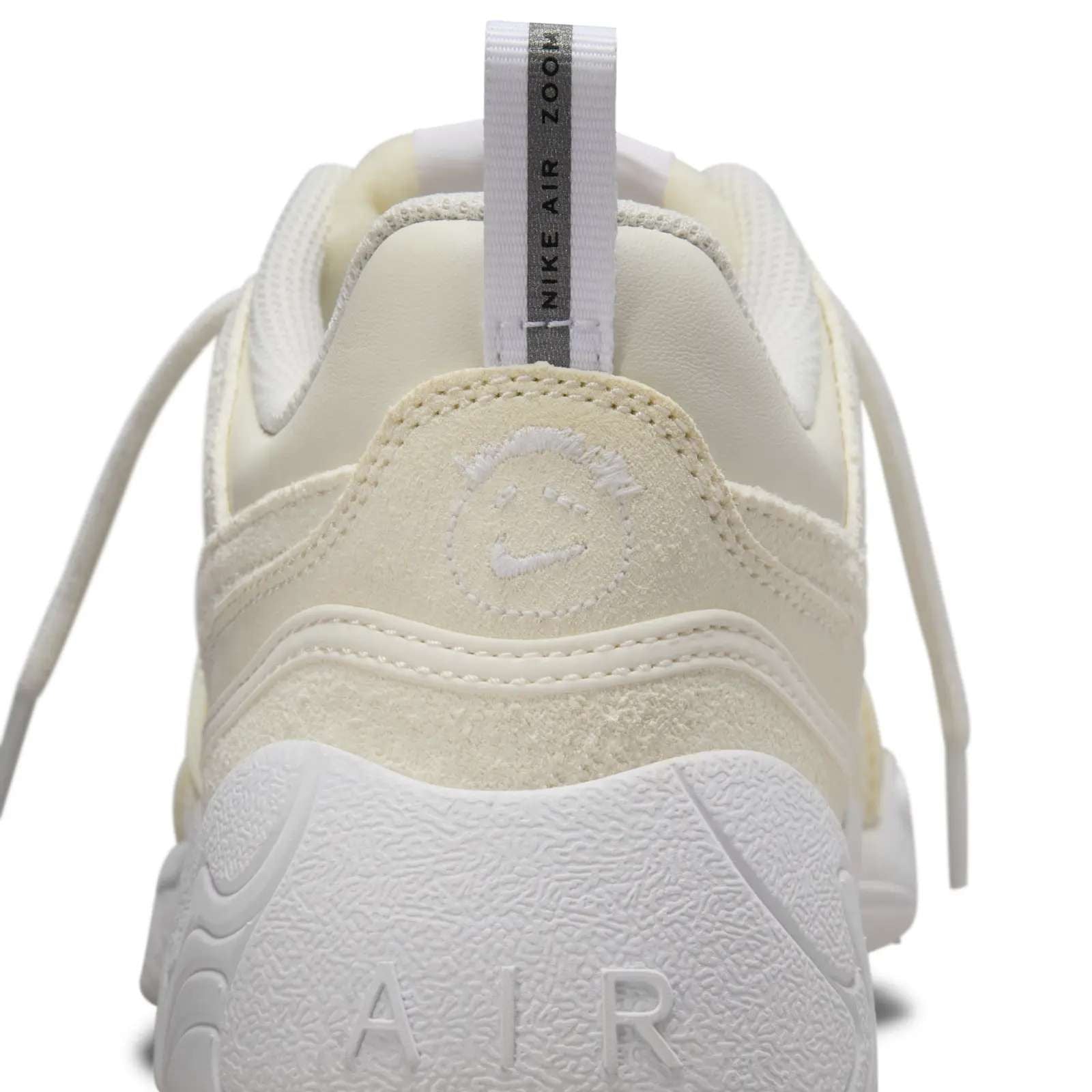 NIKE Zoom Field Jaxx SP (Travis Scott x Nike Sharkidon “Sail”)