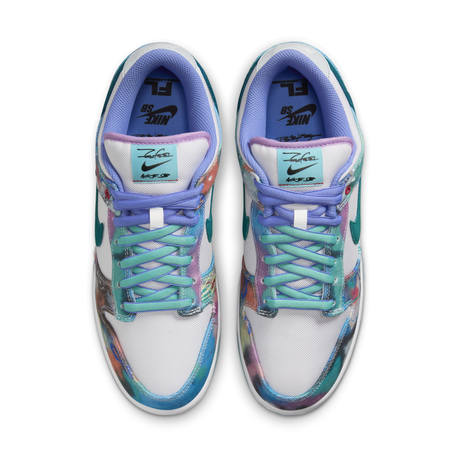 NIKE SB Low Dunk Futura Laboratories